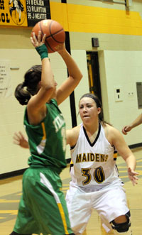 Team at Clyde this weekend--Maidens take record to 7-3 with Tuesday win