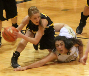 Maidens lose physical battle with Andrews