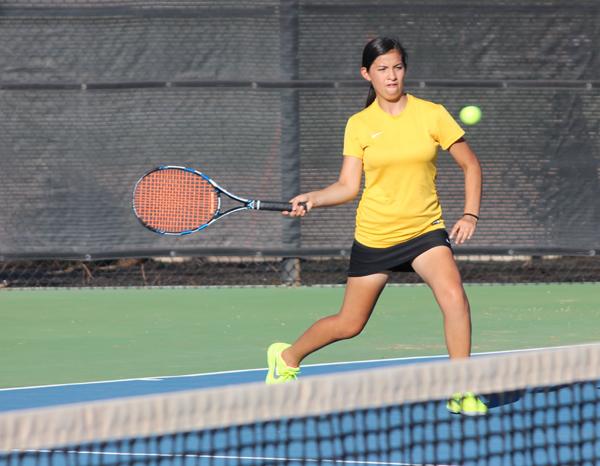 In for the win
Freshman Barbara Landeros Capetillo returns volley during district play with Greenwood on Oct. 13. Landeros Capetillo took the women’s singles win over Greenwood’s Kelsey Robbins 7-6, 7-6.